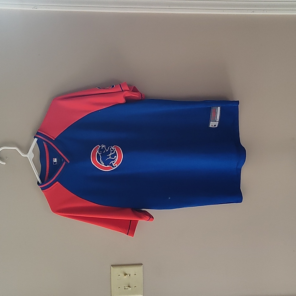 Genuine Merchandise Men's Short Sleeve Chicago Cubs Jersey Size M